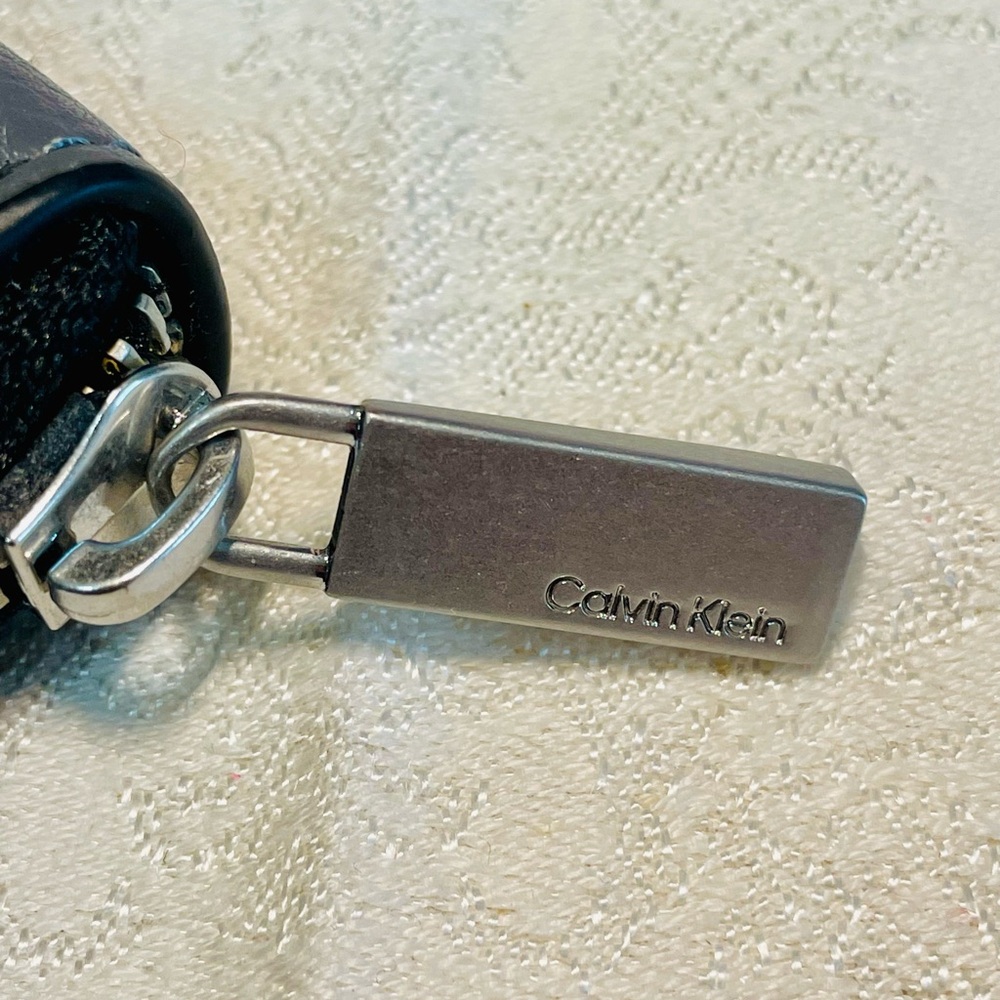 Calvin Klein Genuine Leather RFID Zip Around Wallet – Gray/Black - Picture 7 of 8